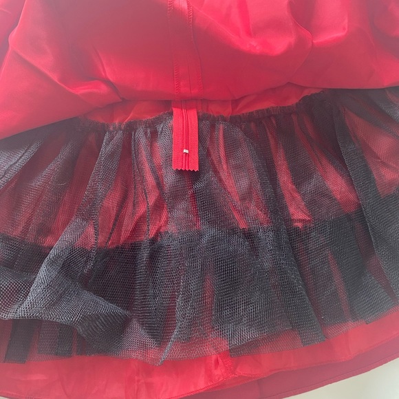 Girls formal dress size 5 - Picture 3 of 5